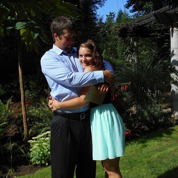 Meet your Posher, Sarah - Picture 1 of 1